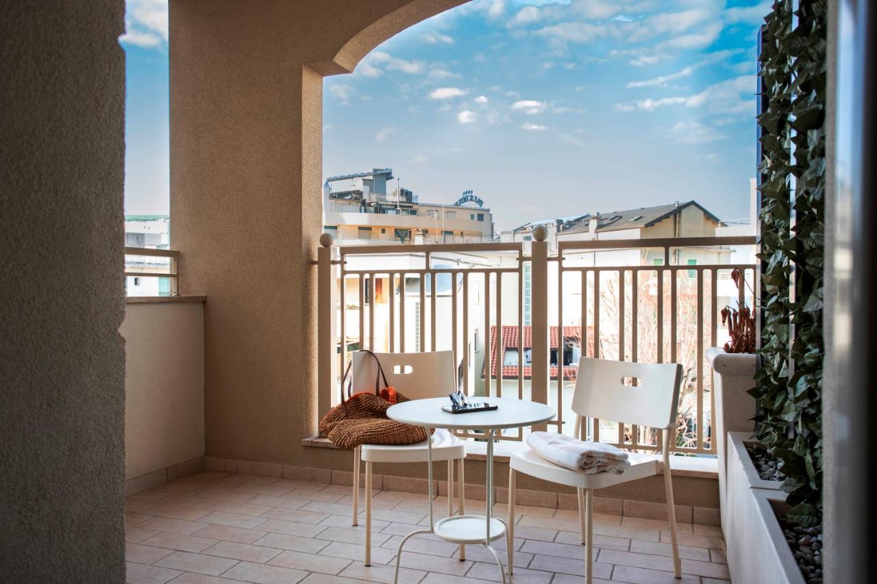 Mona Lisa Hotel 카톨리카 외부 사진