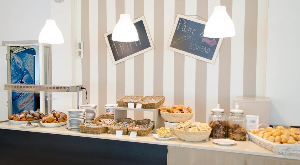 Mona Lisa Hotel 카톨리카 외부 사진